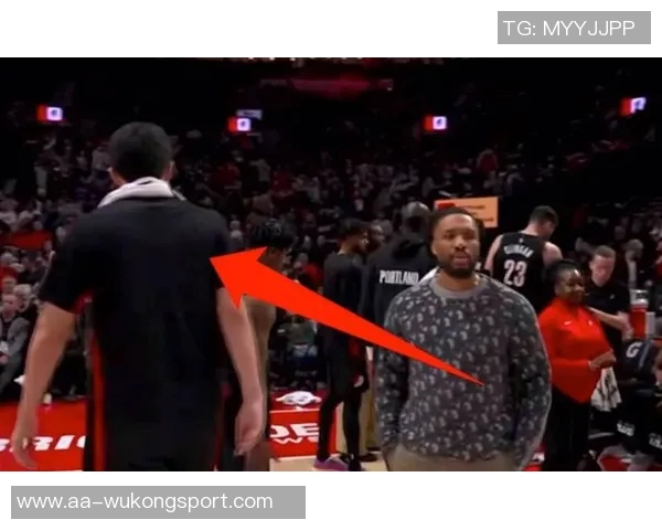 克林根坦言护筐失误导致痛苦期待球队能在关键时刻迎来胜利