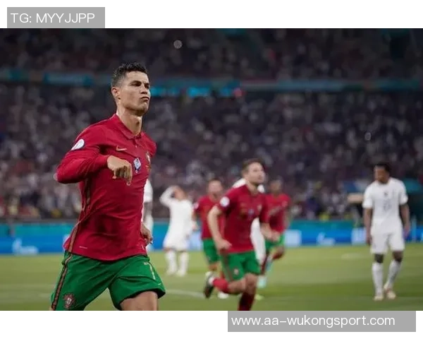 C罗社交媒体庆祝击败爱尔兰再下一城鼓励队友继续努力奋战