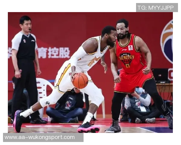 文班通过减少三分出手提升效率目标更多冲击篮筐实现进攻多样化 文班通过减少三分出手提升效率目标更多冲击篮筐实现进攻多样化