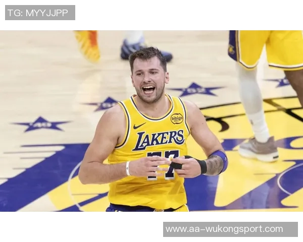 东契奇创历史连续三场场均45分湖人队史首人自科比以来