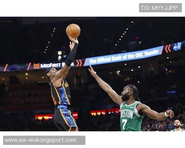 杰伦布朗攻防两端表现出色助力球队马祖拉赞其定下比赛基调 杰伦布朗攻防两端表现出色助力球队马祖拉赞其定下比赛基调